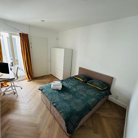 Sunshine Suites Утрехт Экстерьер фото