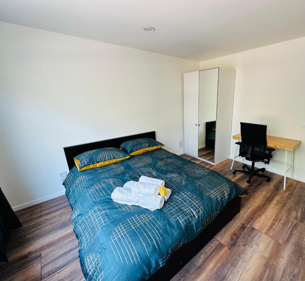 Sunshine Suites Утрехт Экстерьер фото